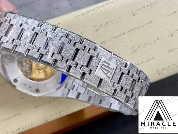 AUDEMARS PIGUET-ROYAL OAK-15410BC.GG.1224BC.01-ELITE CLONE-Frosty gold black dial-41MM- Replica Watch