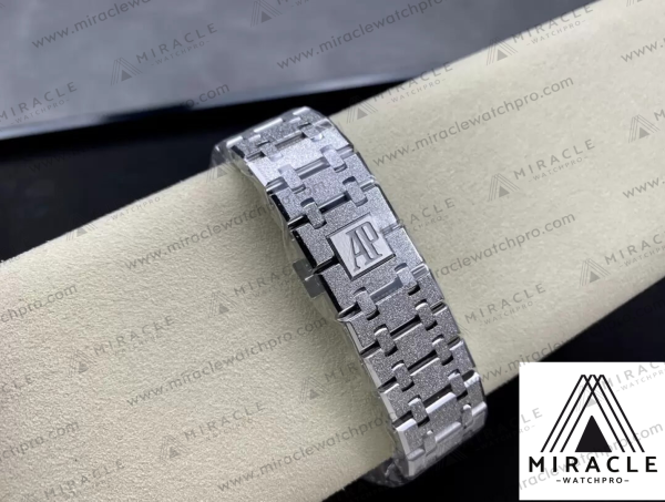 AUDEMARS PIGUET-ROYAL OAK-15410BC.GG.1224BC.01-ELITE CLONE-Frosty gold blue dial-41MM-Replica Watch