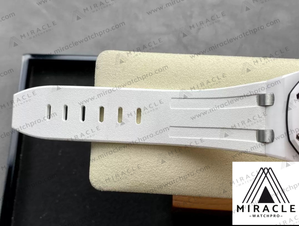 AUDEMARS-PIGUET-ROYAL-OAK-OFFSHORE-REF.15707CB.OO_.A010CA.01-ELITE-CLONE-42MM-9 AUDEMARS PIGUET-ROYAL OAK OFFSHORE-REF.15707CB.OO.A010CA.01-ELITE CLONE-42MM-Replica Watch