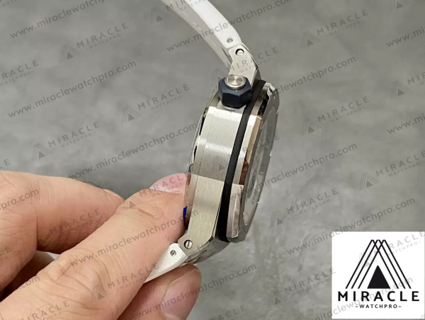 AUDEMARS-PIGUET-ROYAL-OAK-OFFSHORE-ref.15710ST.OO_.A010CA.01-Elite-Clone-42mm-5 Replica Watch-AUDEMARS PIGUET-ROYAL OAK OFFSHORE-ref.15710ST.OO.A010CA.01-Elite Clone-42mm【?Out of Stock】