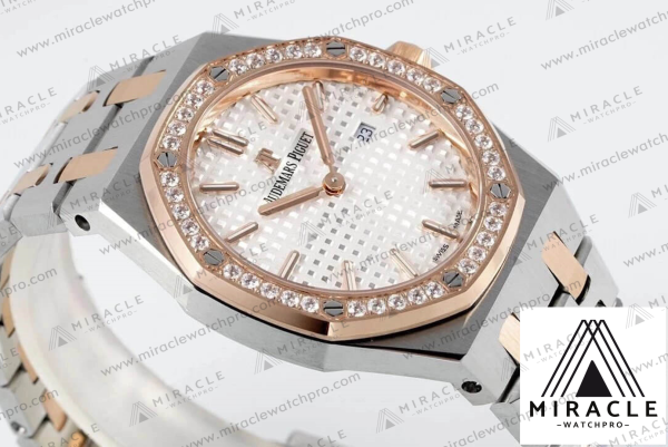 AUDEMARS PIGUET-ROYAL OAK-ref.67651SR.ZZ.1261SR.01-Elite Clone-33mm-Replica Watch