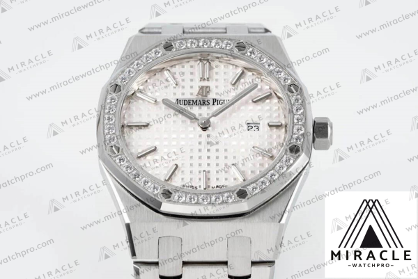 AUDEMARS PIGUET-ROYAL OAK-ref.67651ST.ZZ.1261ST.01-Elite Clone-33mm-Replica Watch