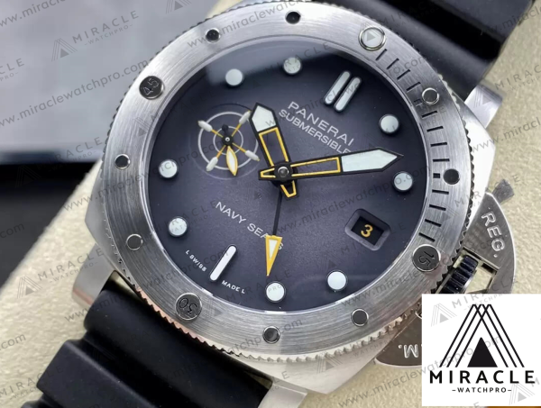 PANERAI-SUBMERSIBLE-PAM1323-ELITE-CLONE-44MM-3 Replica Watch-PANERAI-Submersible-PAM01323-Elite Clone-44mm