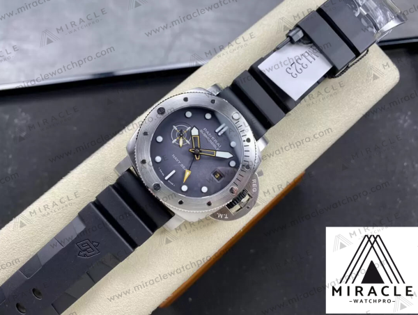 PANERAI-SUBMERSIBLE-PAM1323-ELITE-CLONE-44MM-4 Replica Watch-PANERAI-Submersible-PAM01323-Elite Clone-44mm