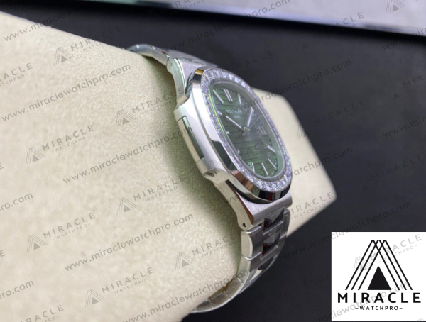PATEK-PHILIPPE-Nautilus-ref.57111300A-001-Elite-Clone-40mm-6 Replica Watch-PATEK PHILIPPE-Nautilus-ref.5711/1300A-001-Elite Clone-40mm