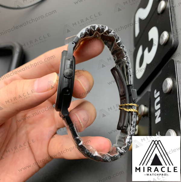 PATEK-PHILIPPE-Nautilus-ref.57111A-Elite-Clone-40mm-3 Replica Watch-PATEK PHILIPPE-Nautilus-ref.5711/1A-Elite Clone-40mm