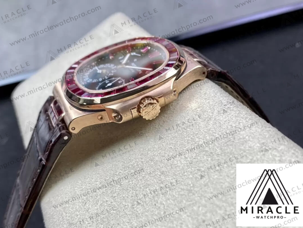 PATEK-PHILIPPE-Nautilus-ref.5724R-001-Elite-Clone-40mm-6 Replica Watch-PATEK PHILIPPE-Nautilus-ref.5724R-001-Elite Clone-40mm