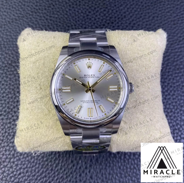 ROLEX-Oyster-Perpetual-ref.M124300-0001-Elite-Clone-41mm-1 ROLEX-Oyster Perpetual-ref.M124300-0001-Elite Clone-41mm-Replica Watch