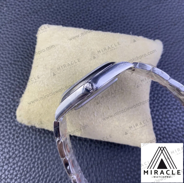 ROLEX-Oyster-Perpetual-ref.M124300-0003-Elite-Clone-41mm-6 ROLEX-Oyster Perpetual-ref.M124300-0003-Elite Clone-41mm-Replica Watch