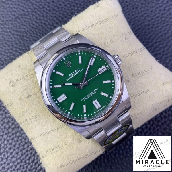 ROLEX-Oyster-Perpetual-ref.M124300-0005-Elite-Clone-41mm-2 ROLEX-Oyster Perpetual-ref.M124300-0005-Elite Clone-41mm-Replica Watch