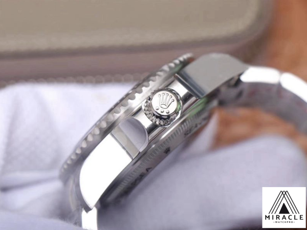 ROLEX-SEA-DWELLER-ref.M126660-0002-Elite-Clone-44mm-7 ROLEX-SEA DWELLER-ref.M126660-0002-Elite Clone-44mm-Replica Watch