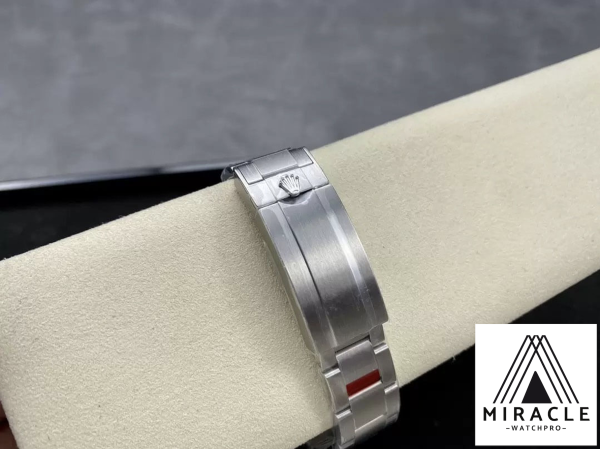 ROLEX-SUBMARINER-DATE-ref.m124060-0001-Elite-Clone-41mm-2 ROLEX-SUBMARINER DATE-ref.m124060-0001-Elite Clone-41mm-Replica Watch