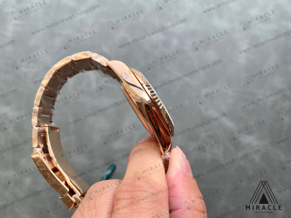 m326935-0005-5 Replica Watch-ROLEX-Sky Dweller-REF.M326935-0005-ELITE CLONE-42MM