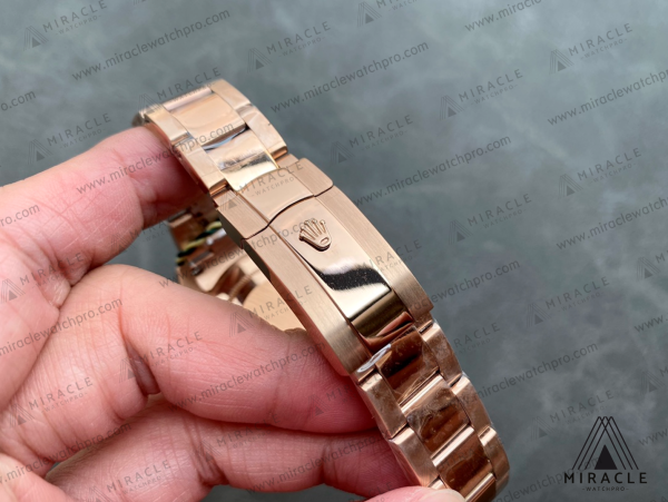 Replica Watch-ROLEX-Sky Dweller-REF.M326935-0007-ELITE CLONE-42MM