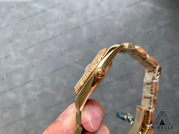 Replica Watch-ROLEX-Sky Dweller-REF.M326938-0003-ELITE CLONE-42MM